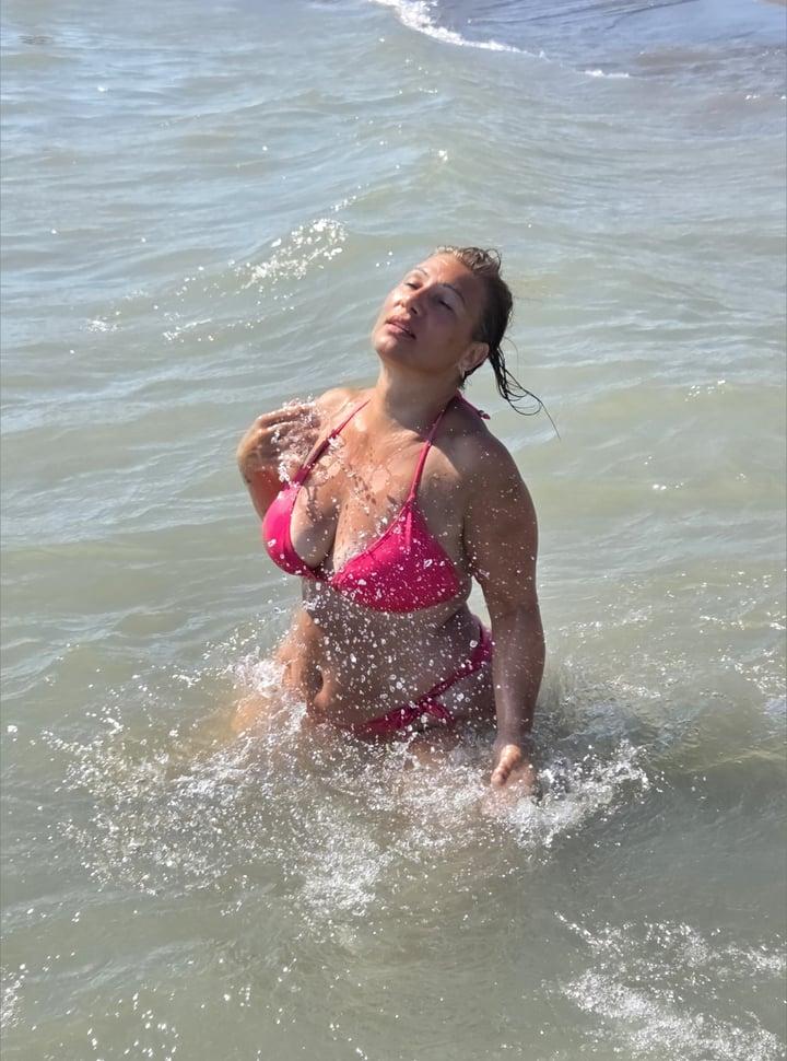 Aurora profile picture