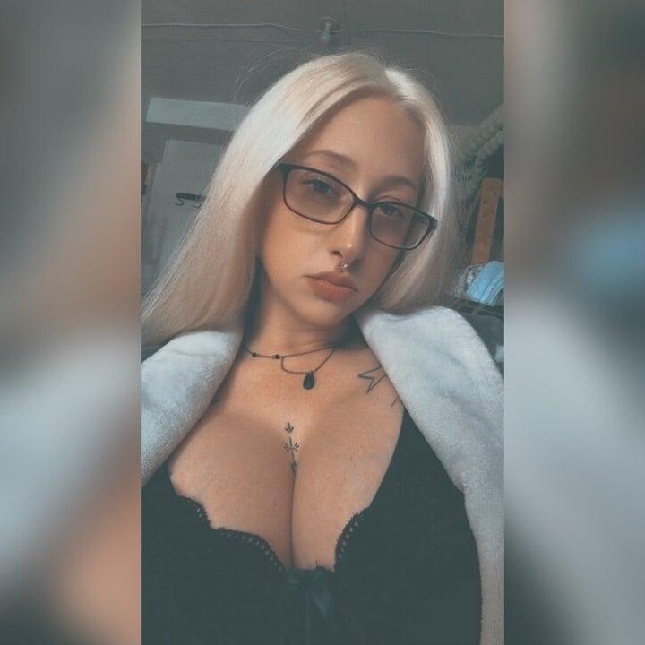 🖤The Morgue Mistress🖤 profile picture