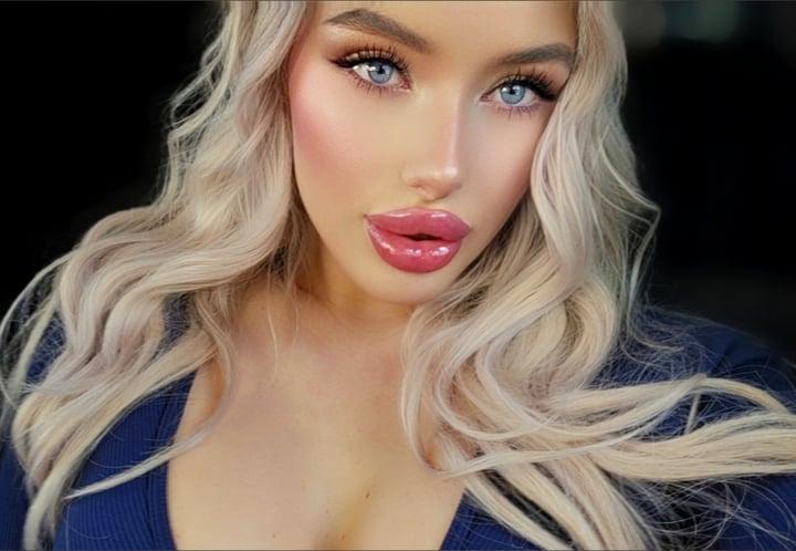 Blondeanna profile picture