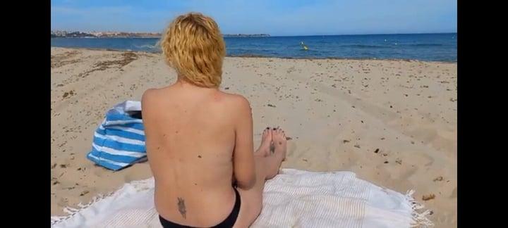 Britishbralesshotwifex profile picture