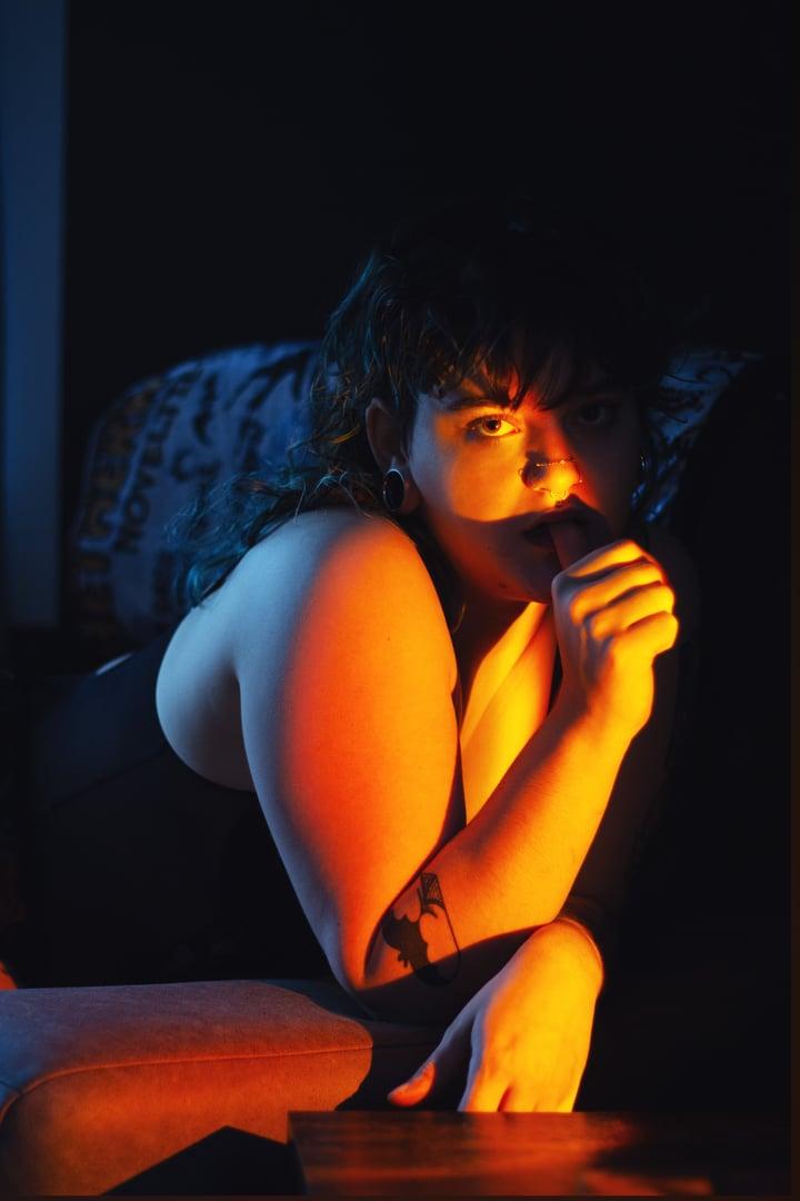 Eshoetheric profile picture