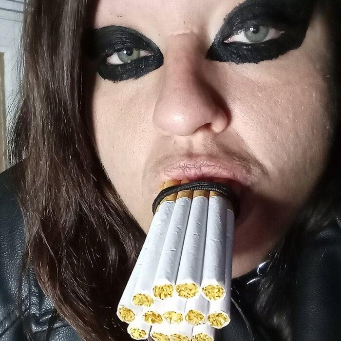 Extremesmokingqueen profile picture