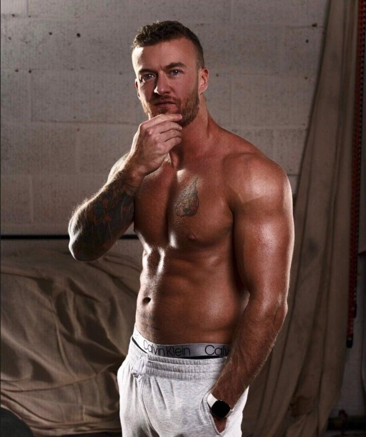 Johnny Bravo profile picture