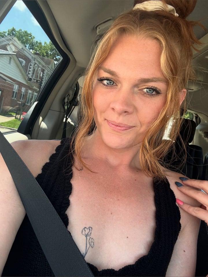 JuicyRedHead22 profile picture