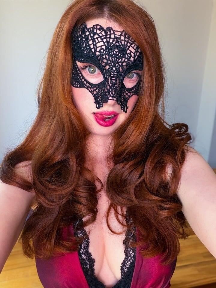 Lily profile picture