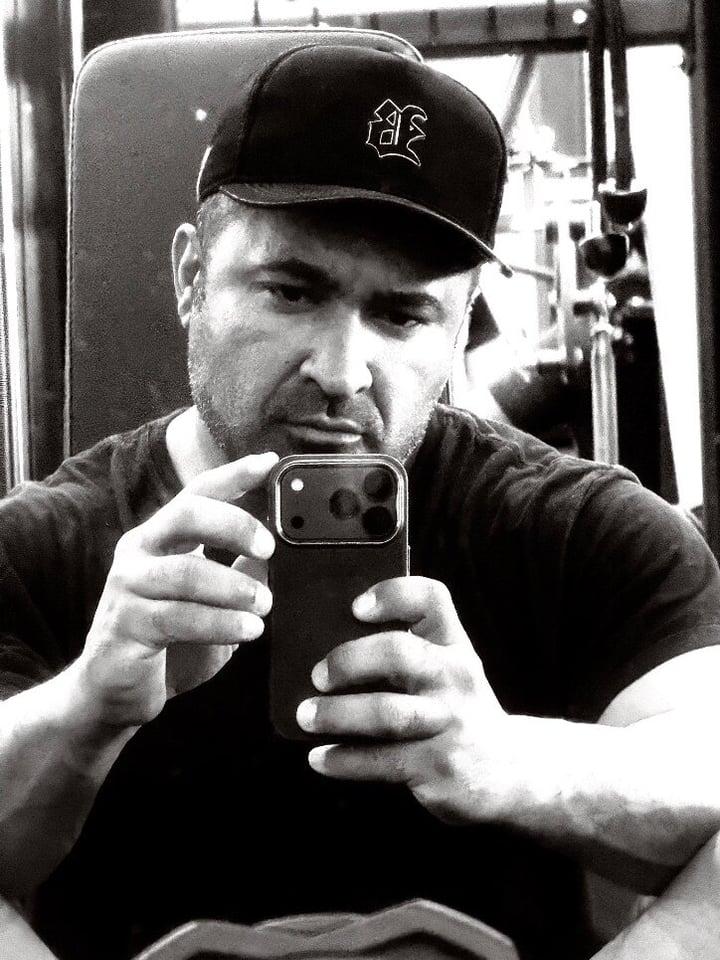 Loupan profile picture