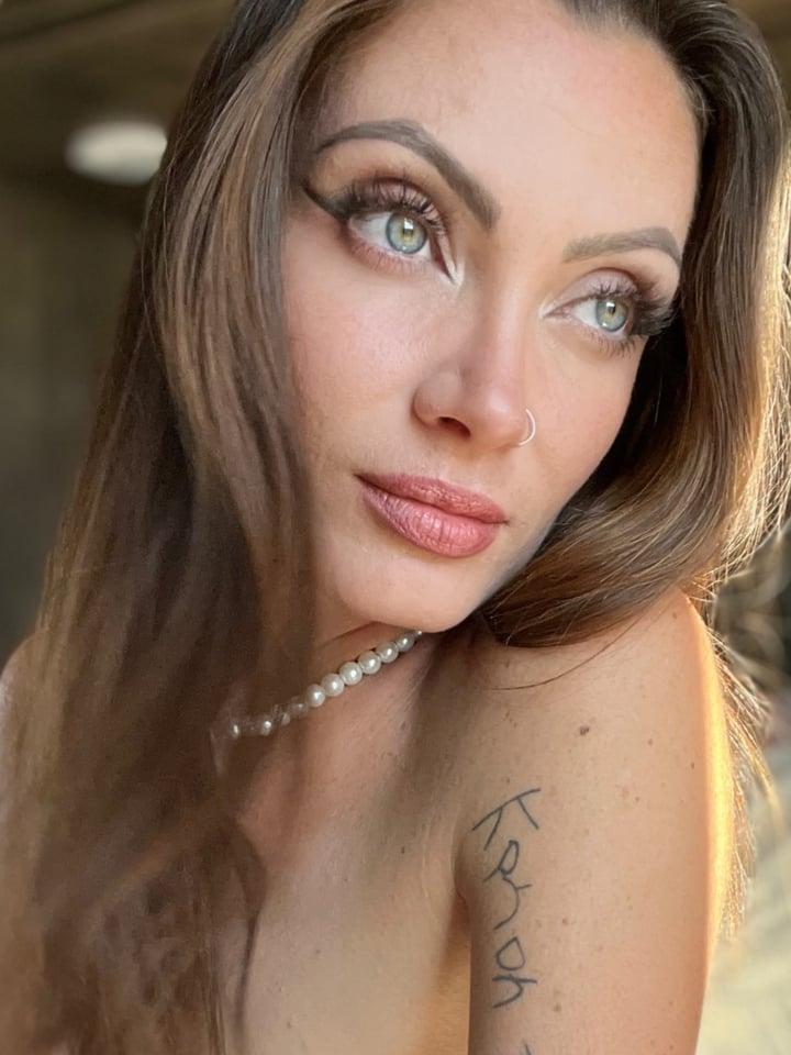 Moonlitmystikkitten profile picture