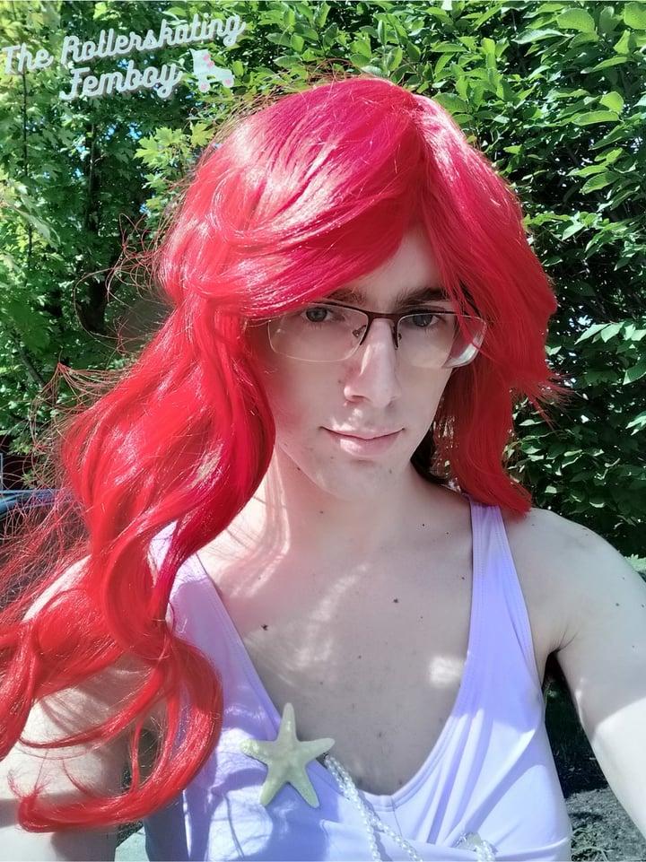 The Rollerskating Femboy profile picture