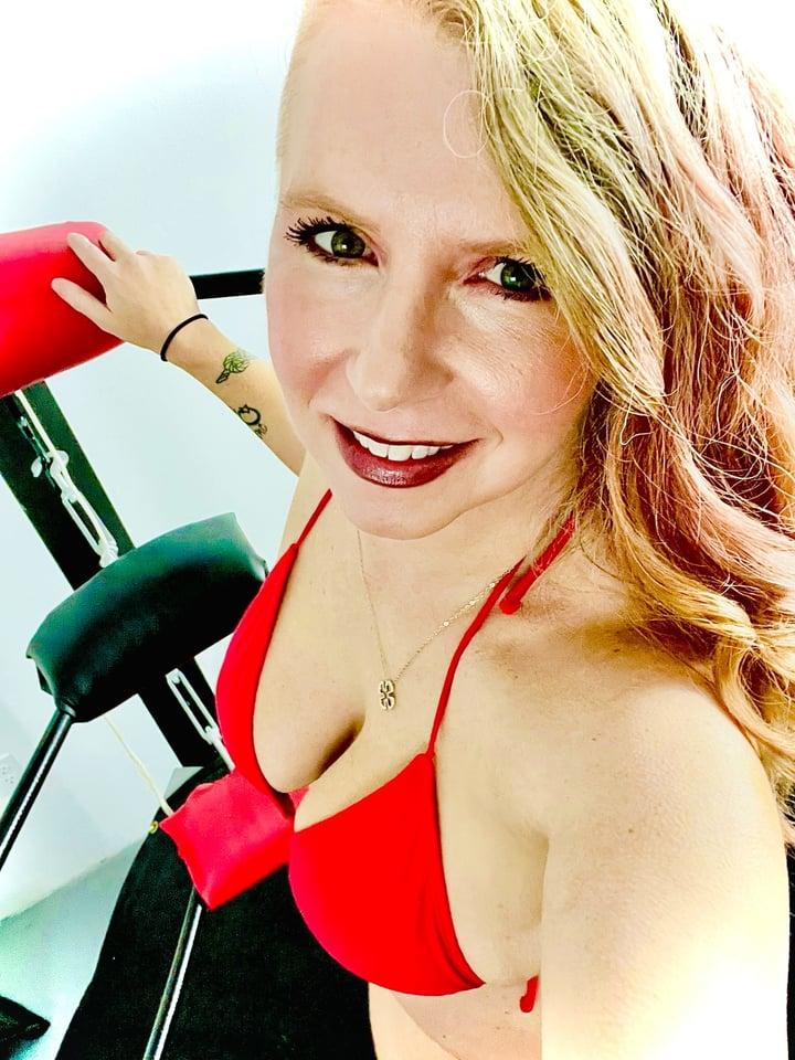 Sybilstarr23 profile picture