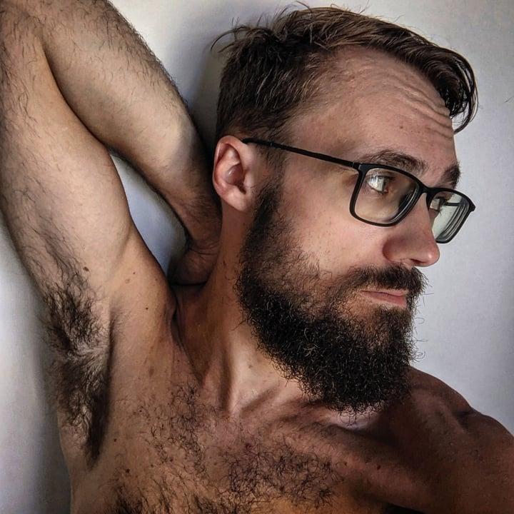 Thirstraplord profile picture