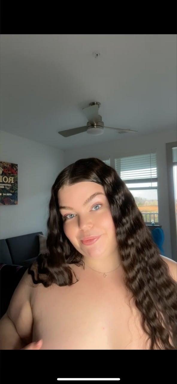 Twin T profile picture