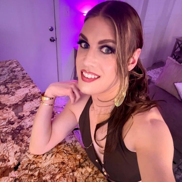 Wifeybambi profile picture