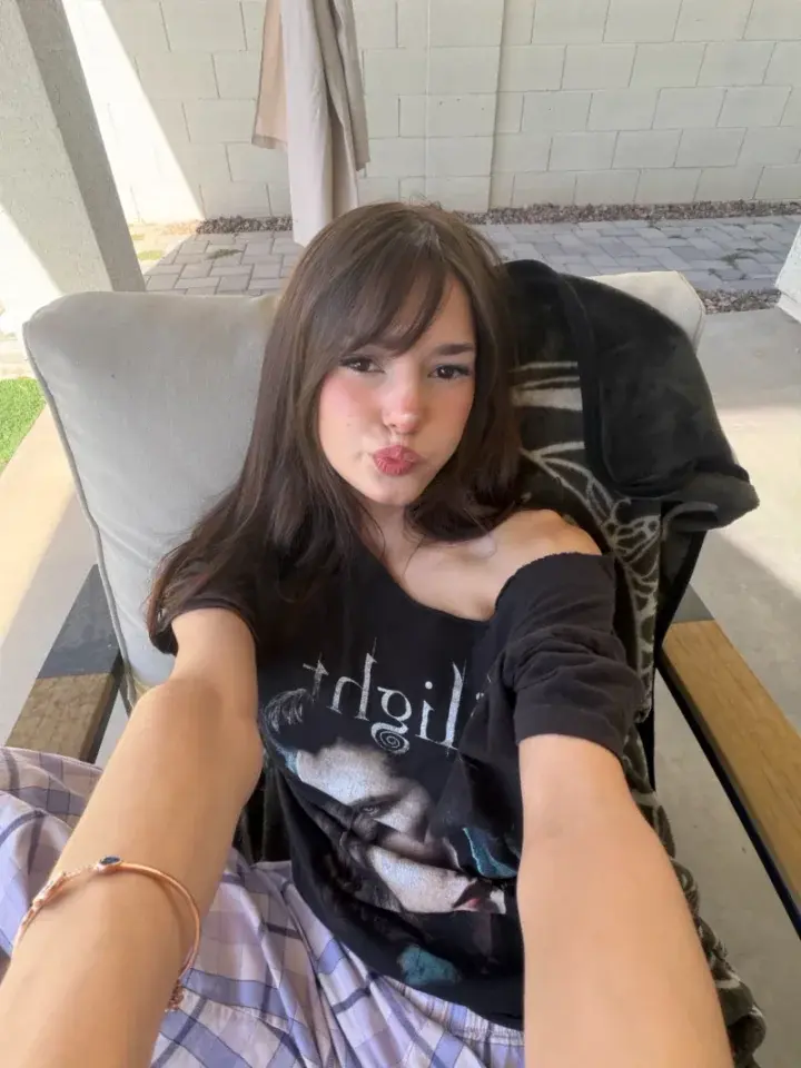 kat โฝ^โขโฉโข^โผ profile picture