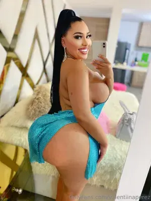Valentina🍑BIGGEST ASS ON ONYLFANS profile picture