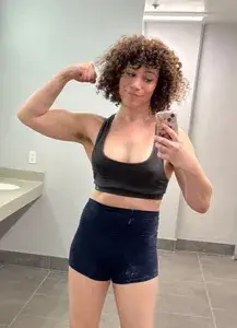 curlyfluffnstuff profile picture