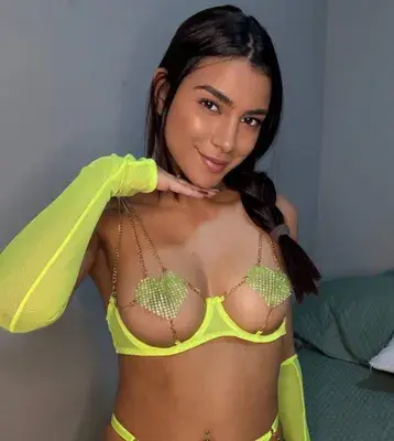 Adriana Olivera🇧🇷🇺🇸 profile picture