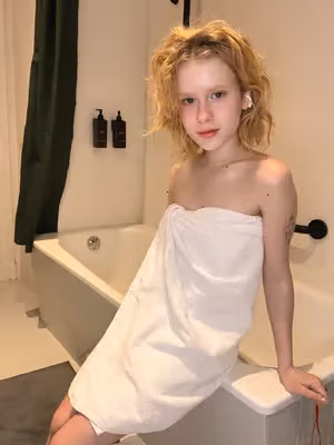 Daisy profile picture