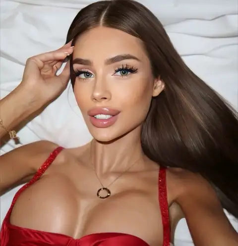 𝐕𝐚𝐥𝐞𝐧𝐭𝐢𝐧𝐚.𝐑𝐨𝐬𝐞 🦋 OnlyFans photo 1