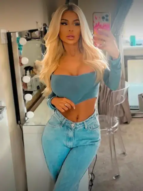 Mistress Mia 😈 Blonde Dom 👱🏼‍♀️ NEW OnlyFans photo 4